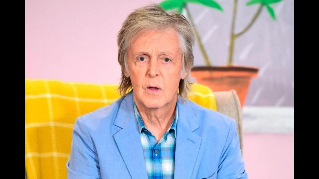 Paul McCartney Biography: Age, Birthday, Early Life, Career, Earnings