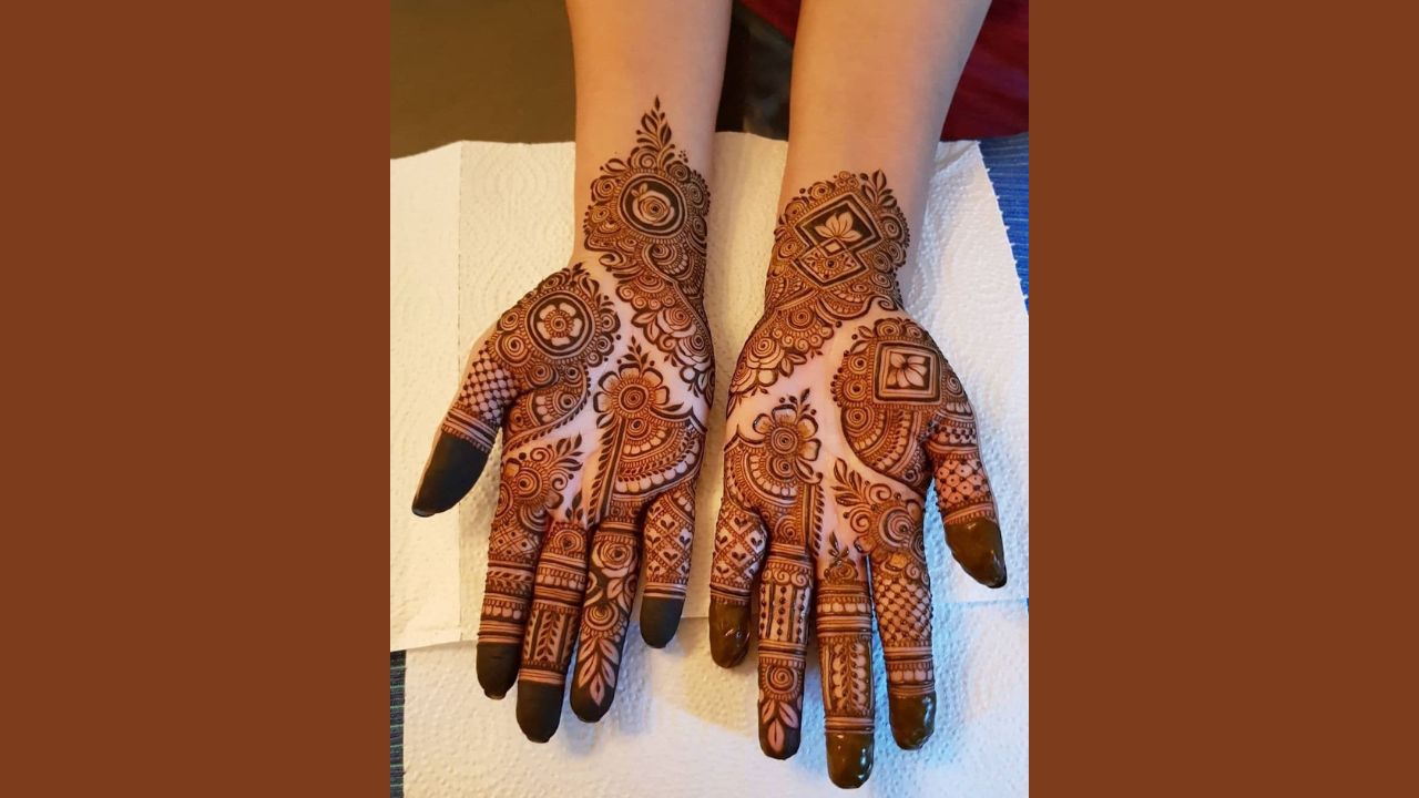 Stunning Mehendi Design