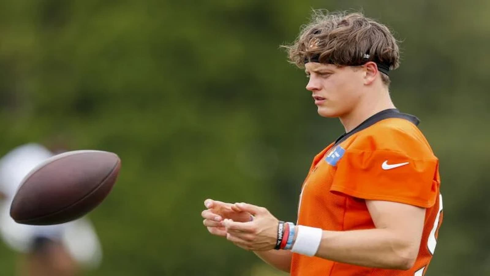 Who is Joe Burrow Girlfriend: His Romantic Journey