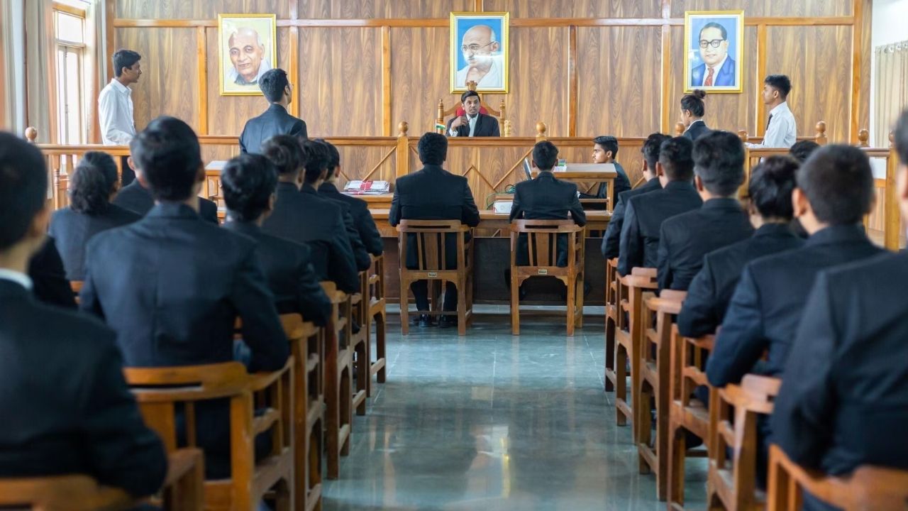 Parul University brings out an integrated BBA curriculum