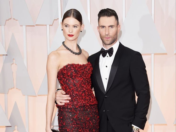 Adam Levine Wife