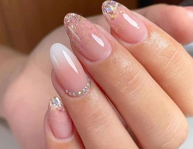 Rhinestones Nail Arts