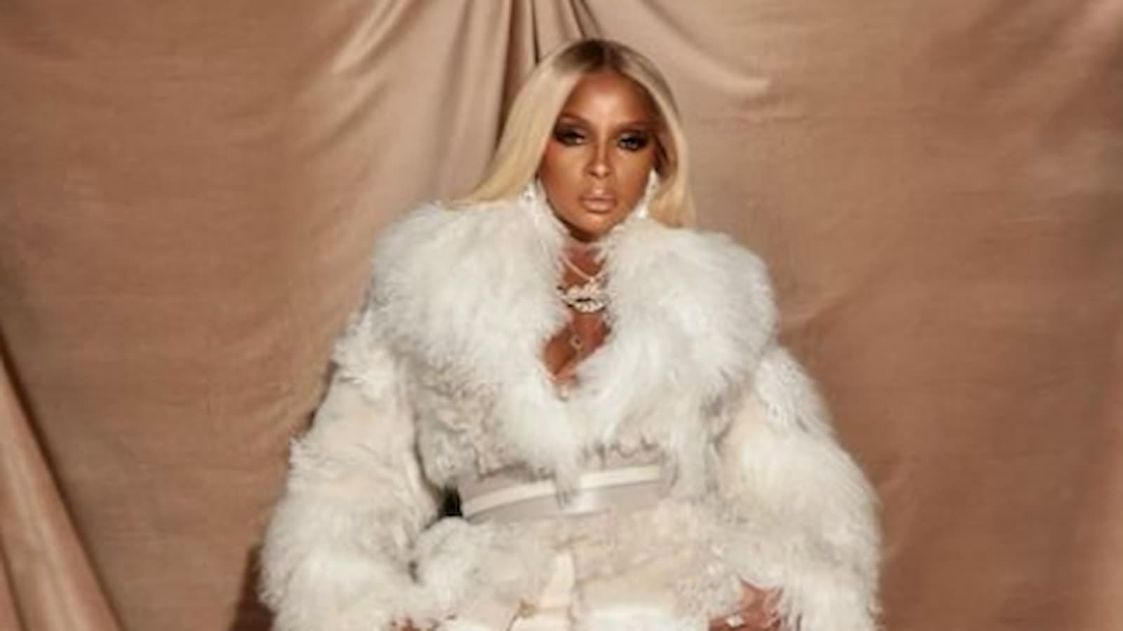 Mary J. Blige Biography: Age, Height, Birthday, Music Achievements ...