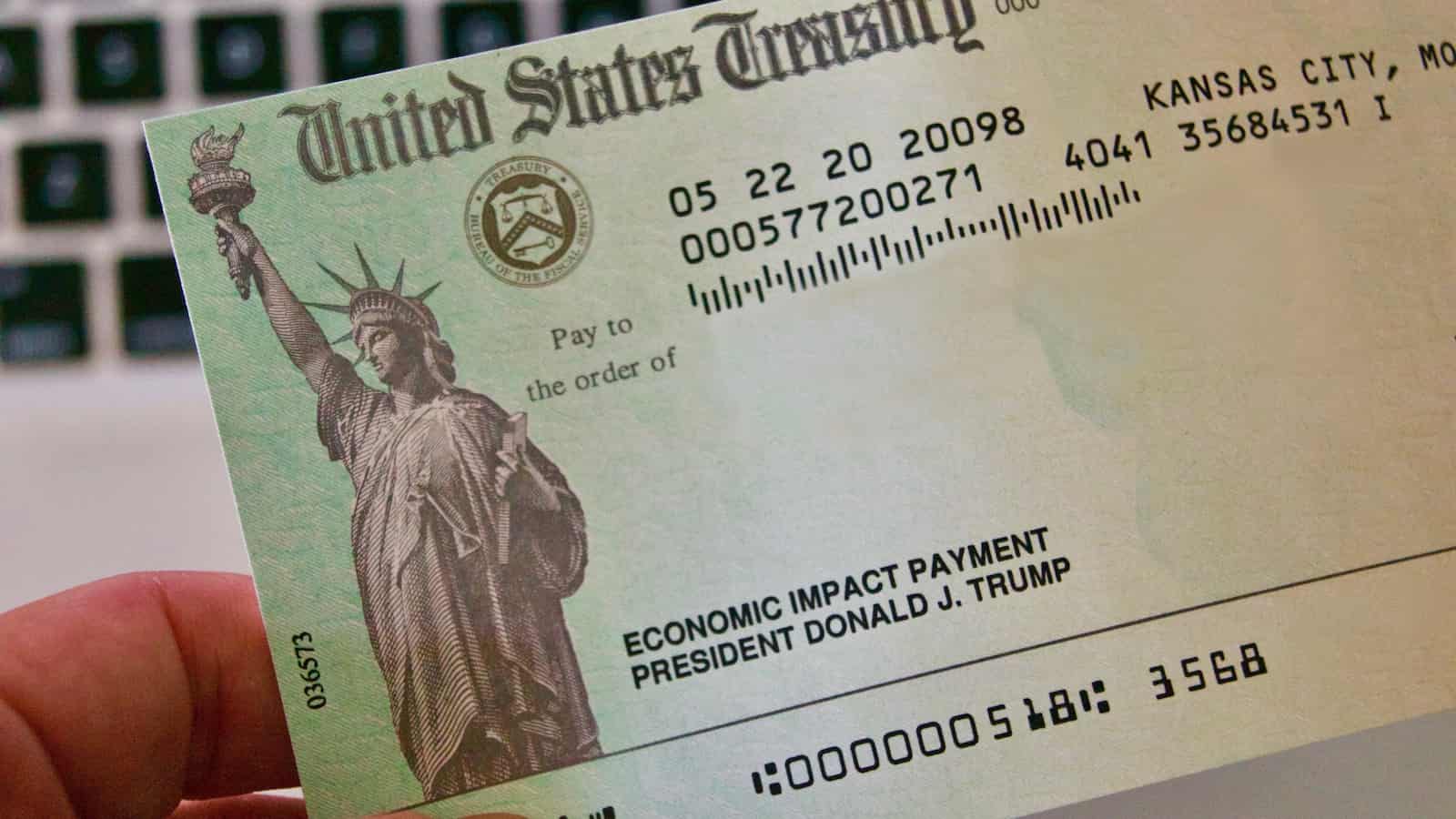 Is there a 2,000 stimulus check coming today? Payments for SSA, SSI