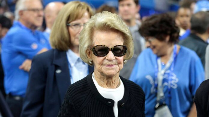 Martha Firestone Ford Biography: Age, Height, Birthday, Career, Family ...