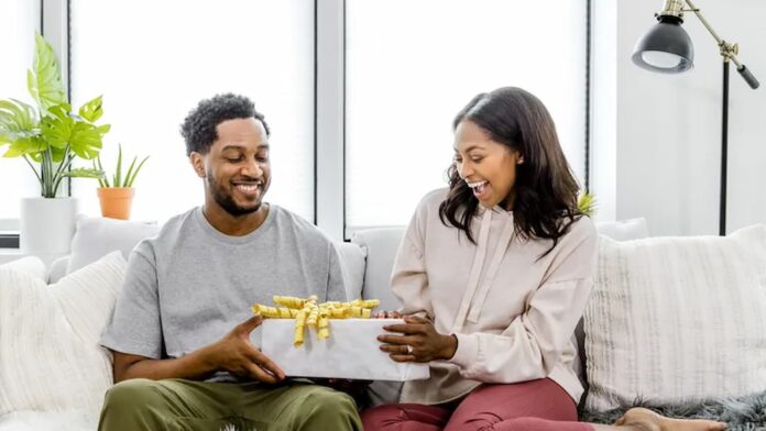 Gift ideas for Promise Day for your partner, Gift ideas for Promise Day