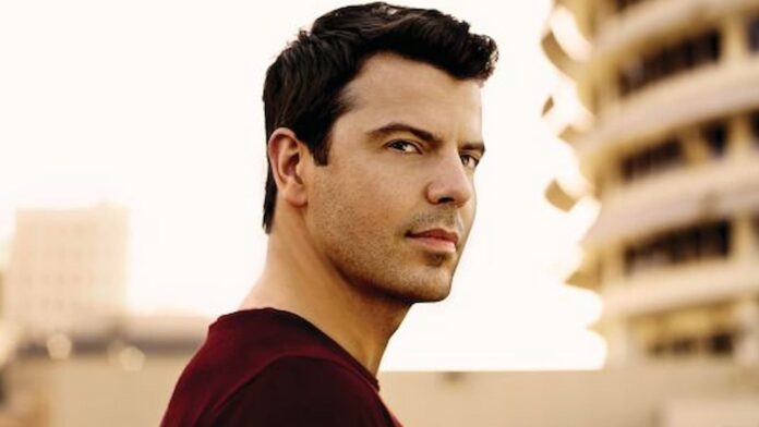 Jordan Knight Biography, Jordan Knight career, Jordan Knight solo career, Jordan Knight wife