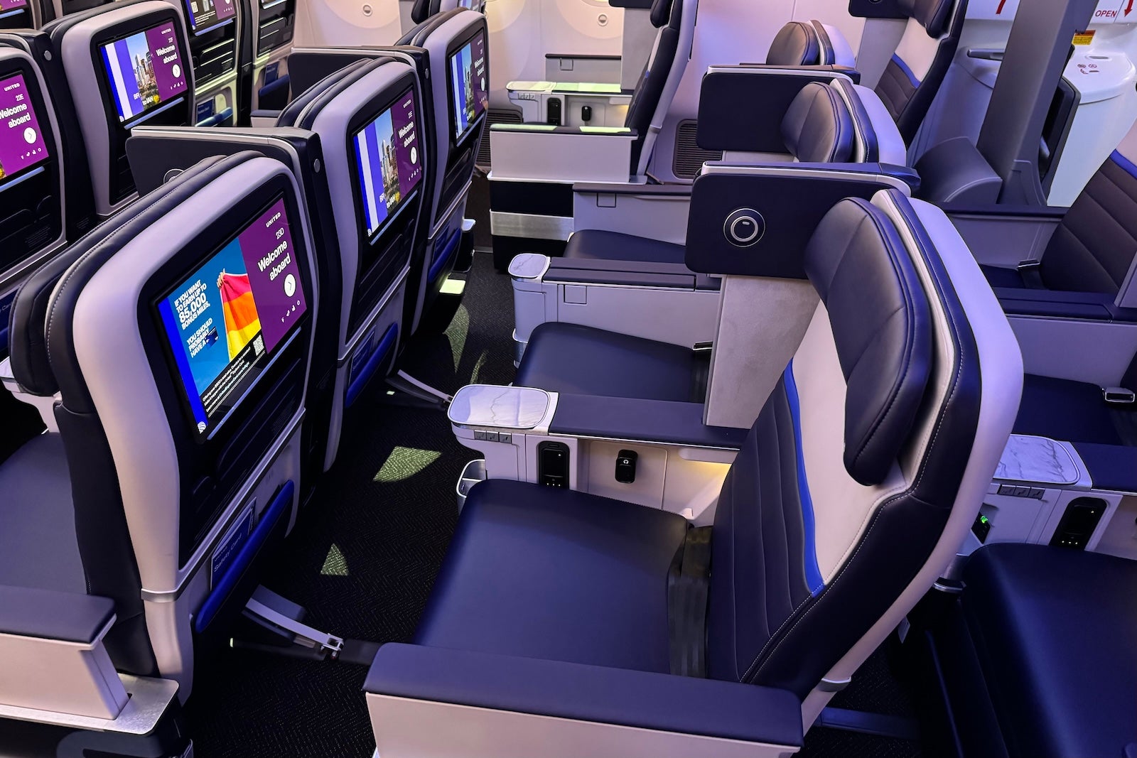 Premium Plus on United Airlines' newest Boeing 787-9 "Elevated" Dreamliner.
